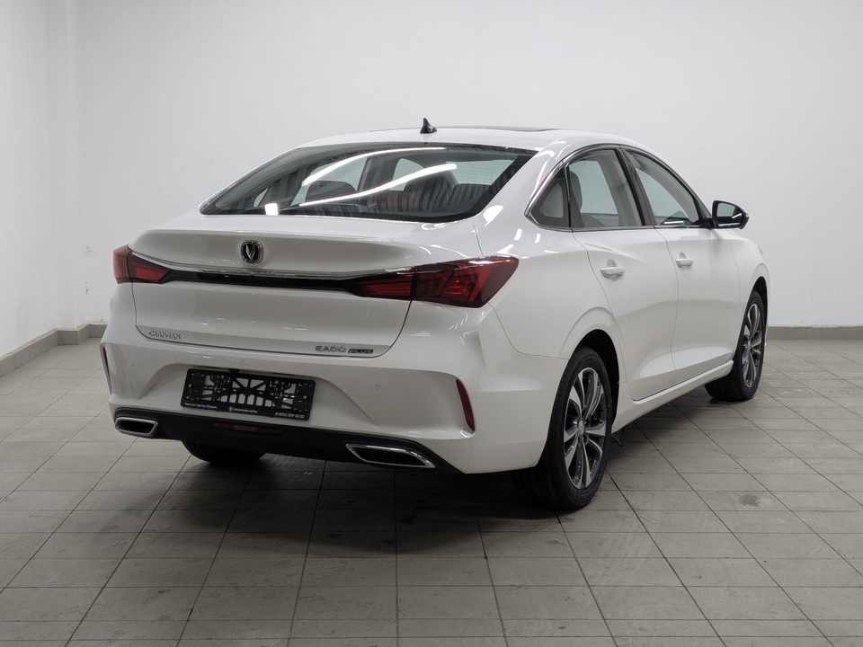 Changan Eado Plus DLX 1.4T/150 7RT 4D