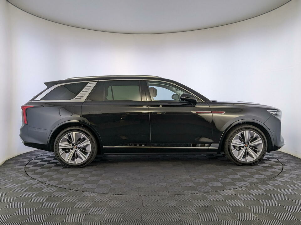 Hongqi E-HS9 Deluxe 6 Seats El/211 99кВт 4WD