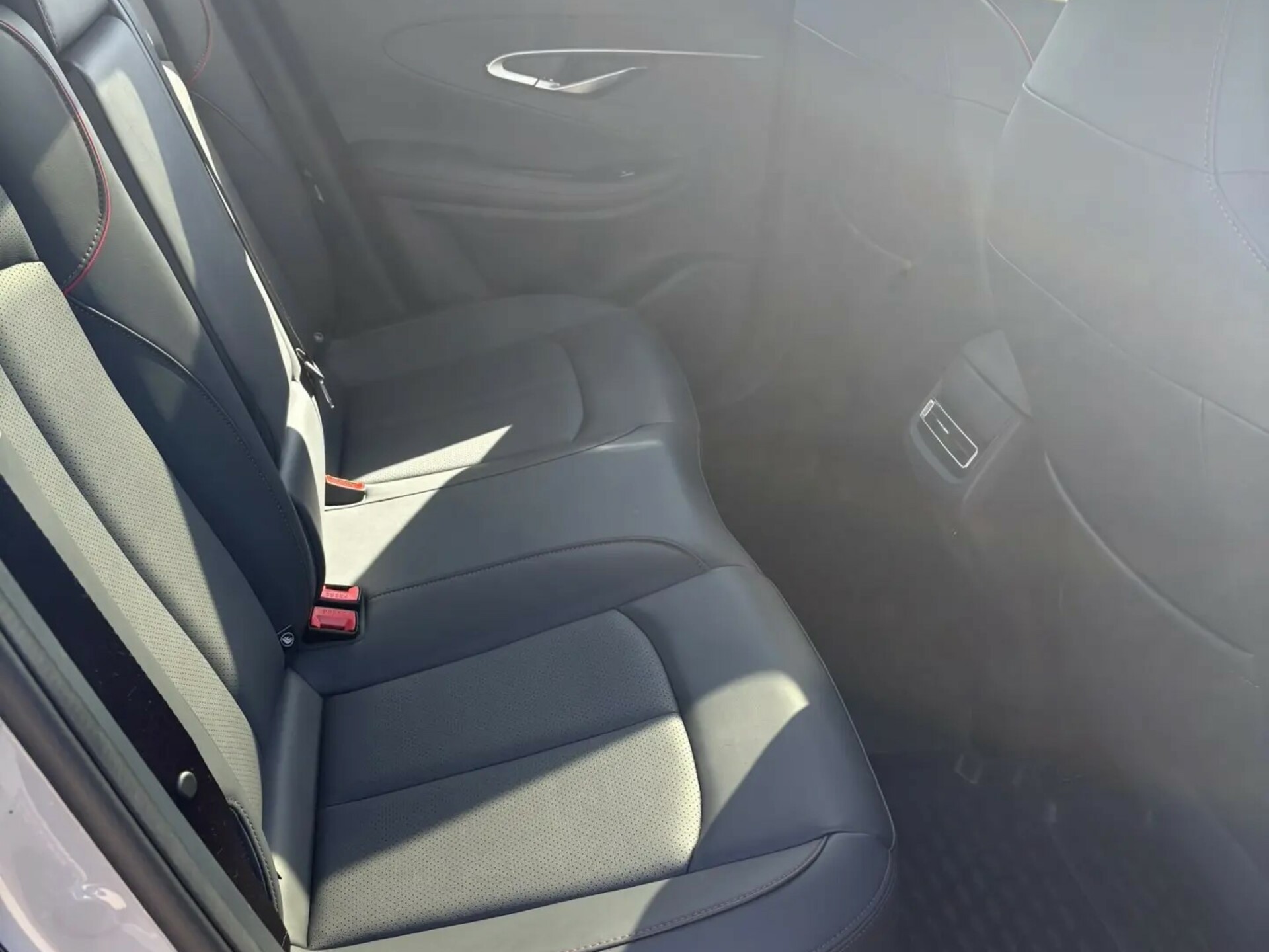 Фото Changan UNI-T Техно 1.5T/167 7RT Передний привод