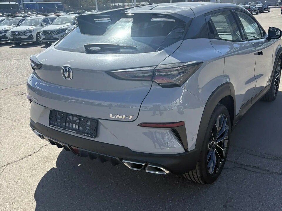 Changan UNI-T Техно 1.5T/167 7RT Передний привод