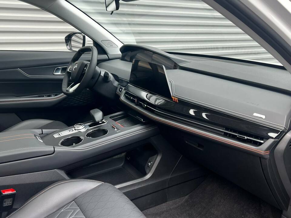 Changan UNI-K Техно 2.0T/226 8AT Полный привод