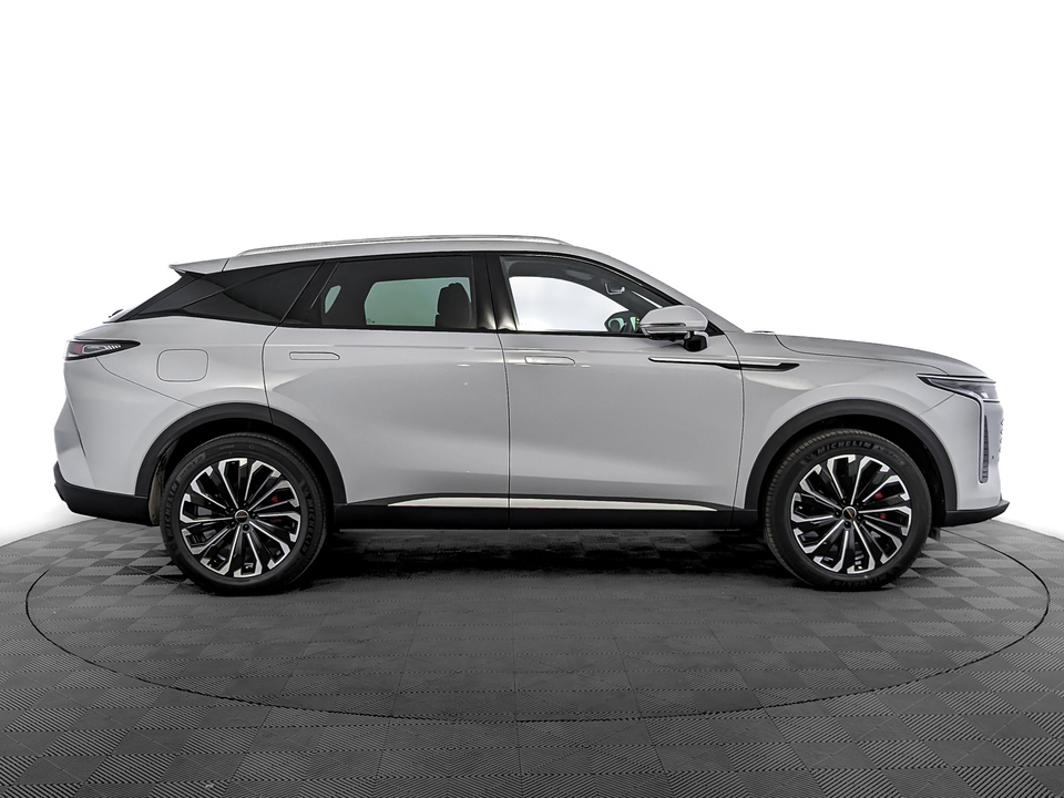 Exeed RX Platinum 2.0T/249 7RT 4WD