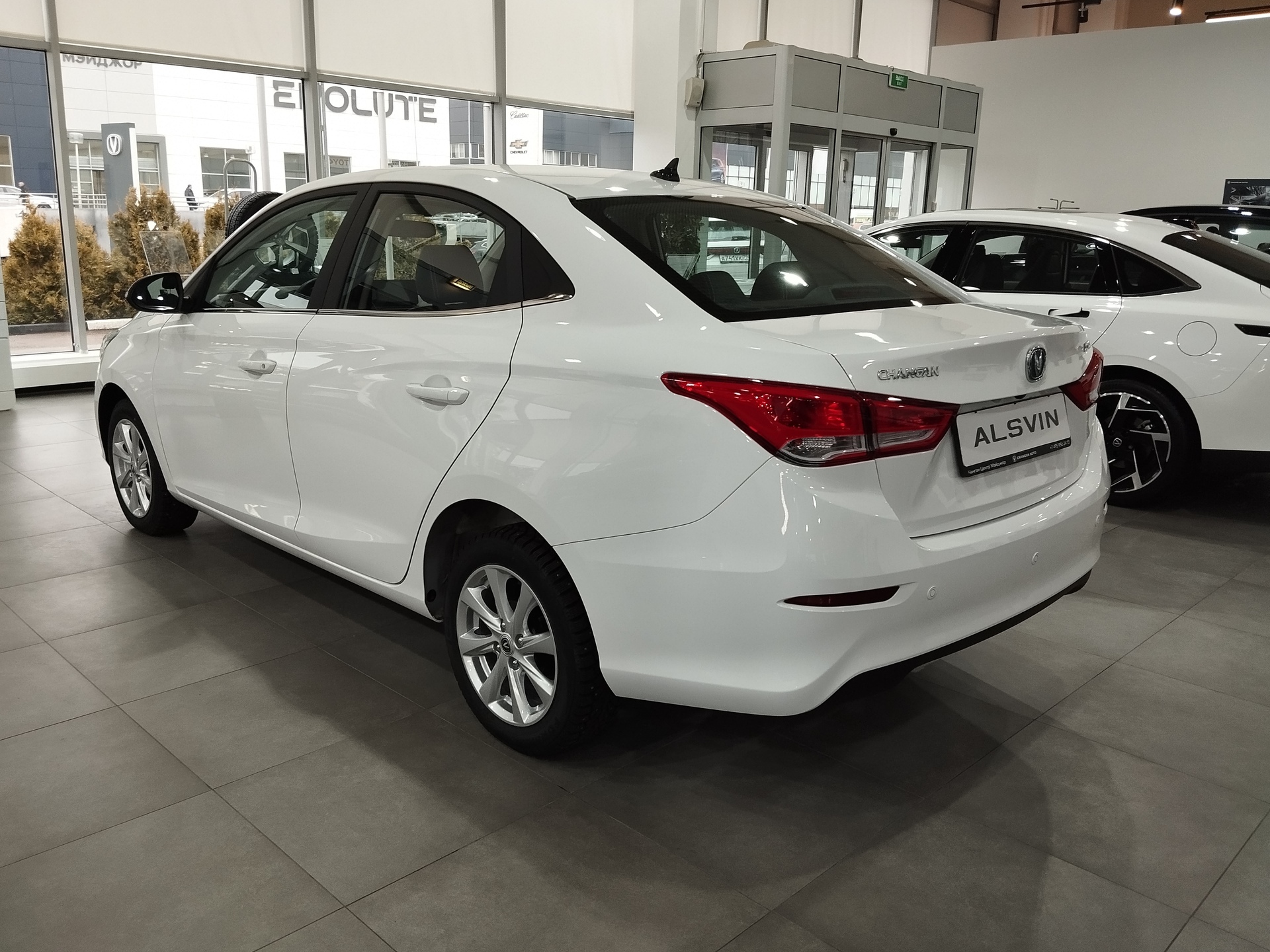 Фото Changan Alsvin DLX 1.5L/98 5RT 4D