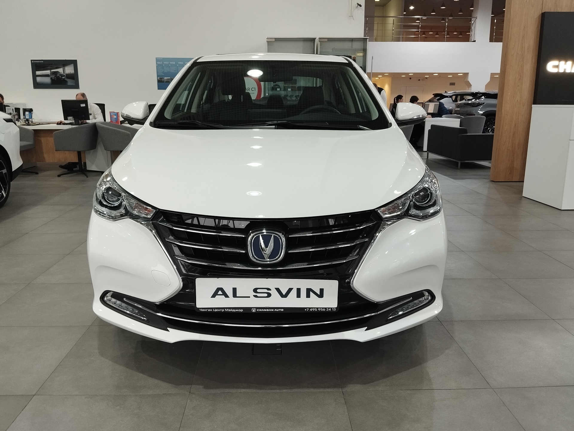 Фото Changan Alsvin DLX 1.5L/98 5RT 4D
