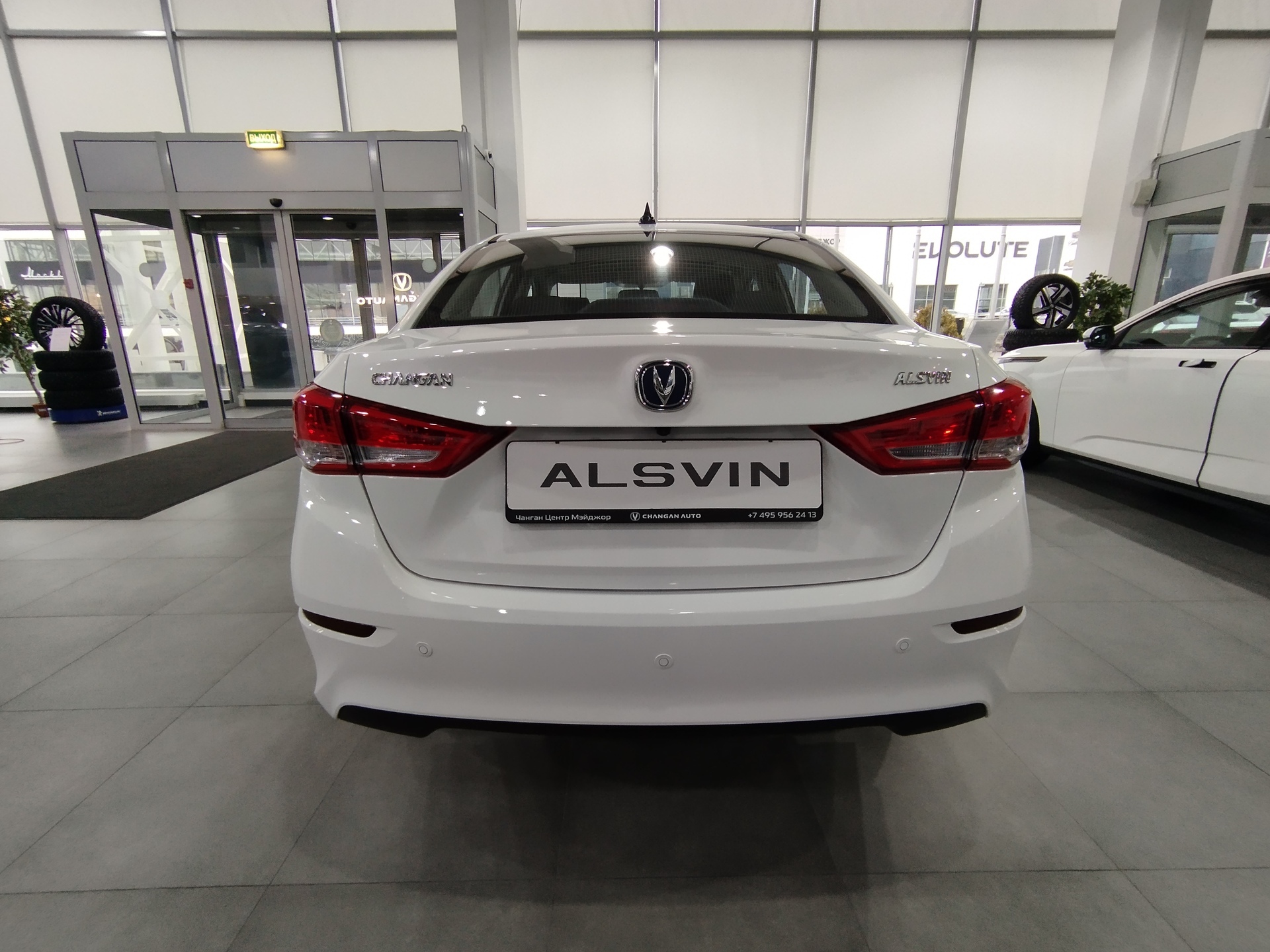 Фото Changan Alsvin DLX 1.5L/98 5RT 4D