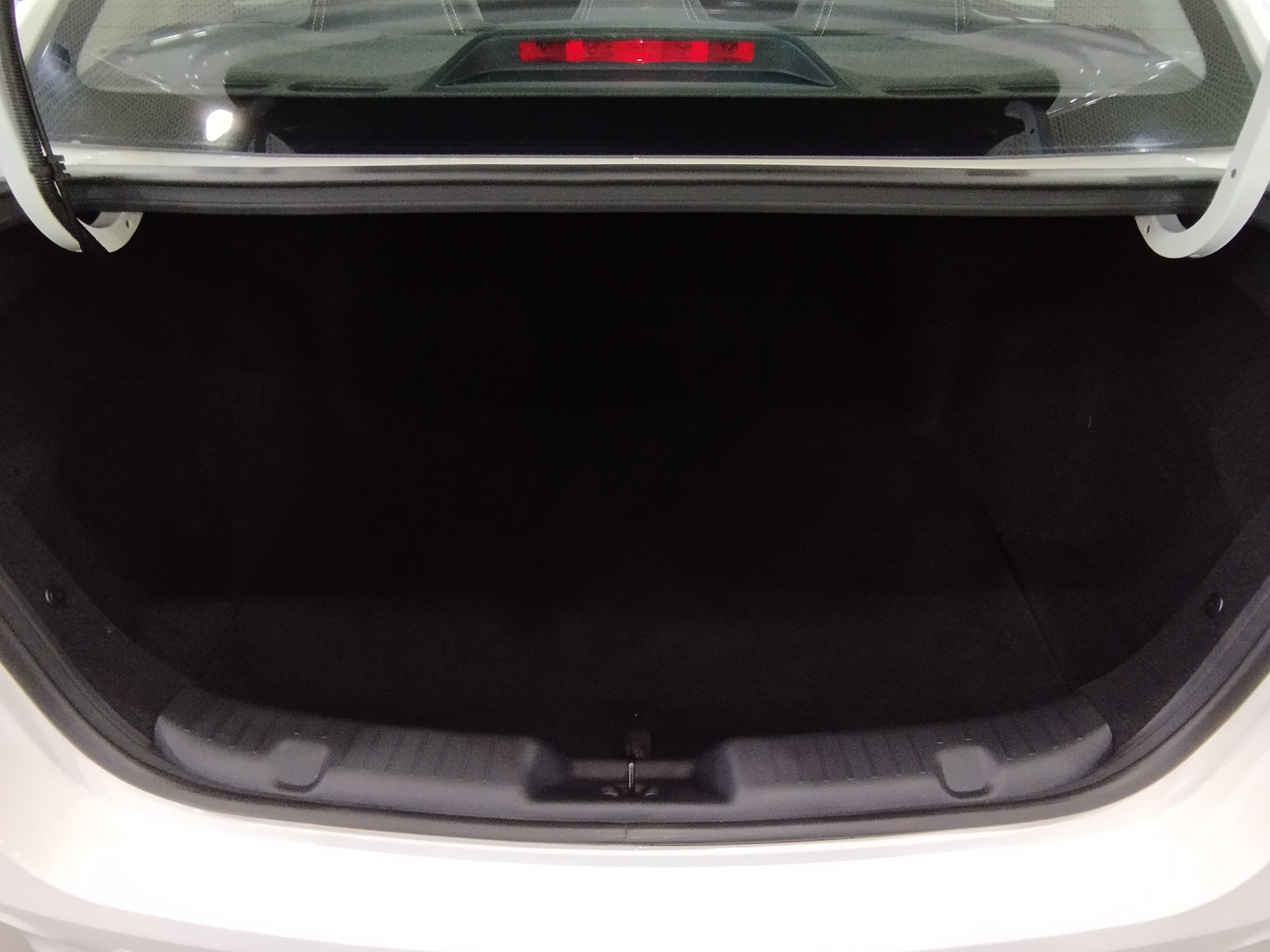 Фото Changan Alsvin DLX 1.5L/98 5RT 4D