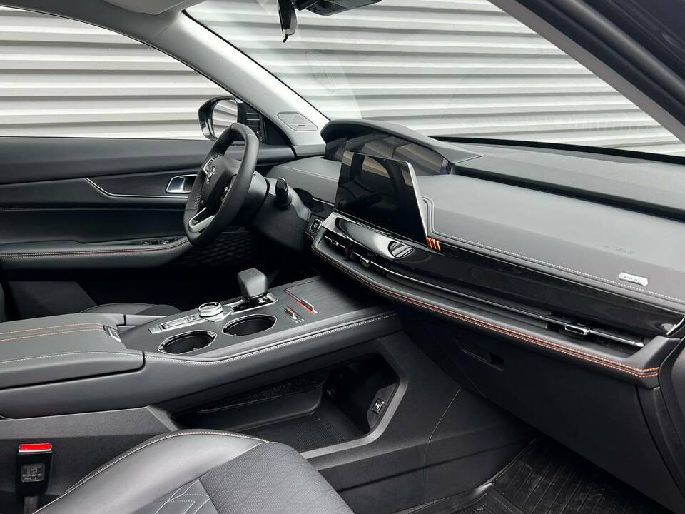 Changan UNI-K Техно 2.0T/226 8AT Полный привод