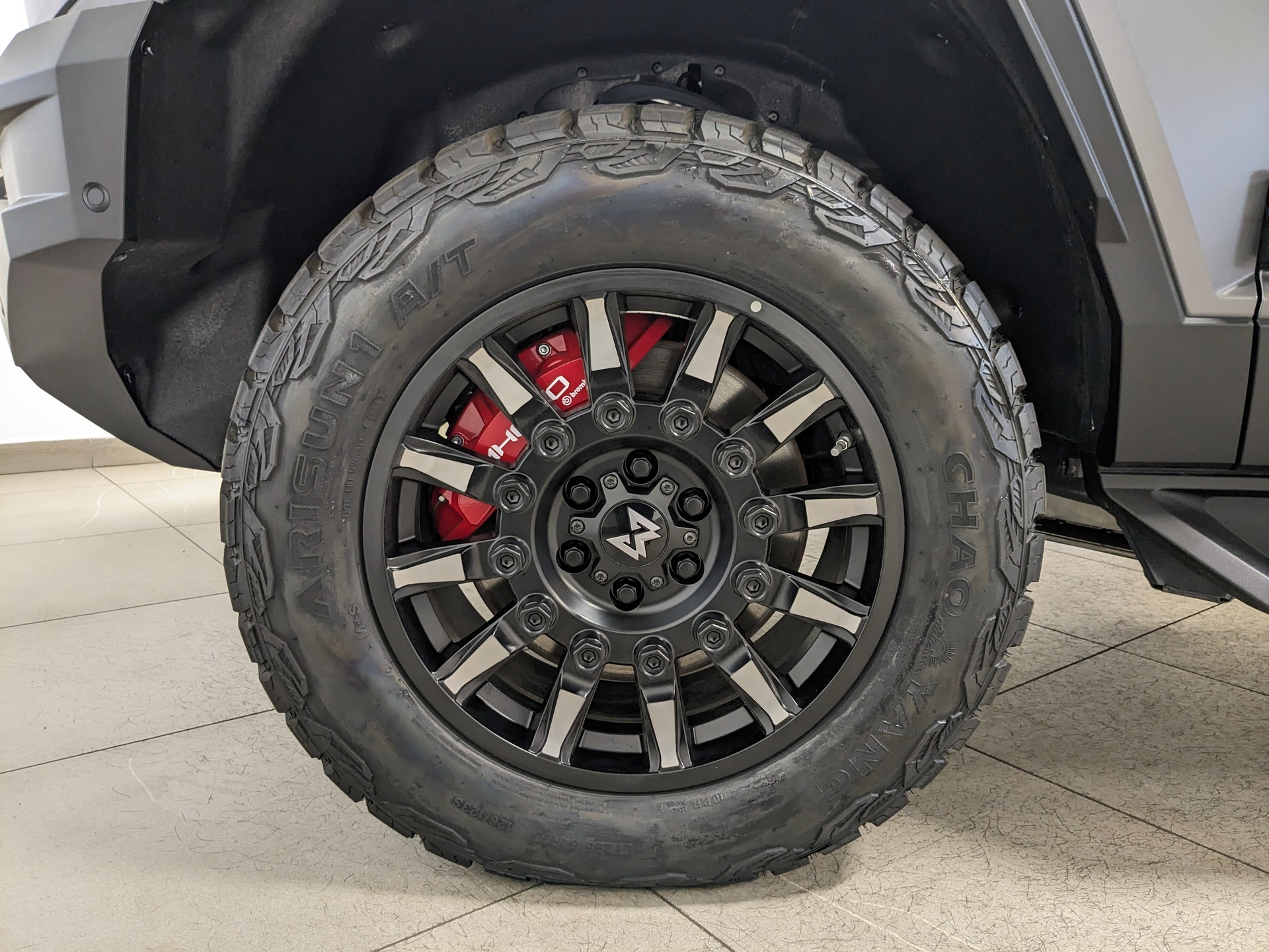 Фото M-Hero I 1.5ELH/326 65кВт 4WD