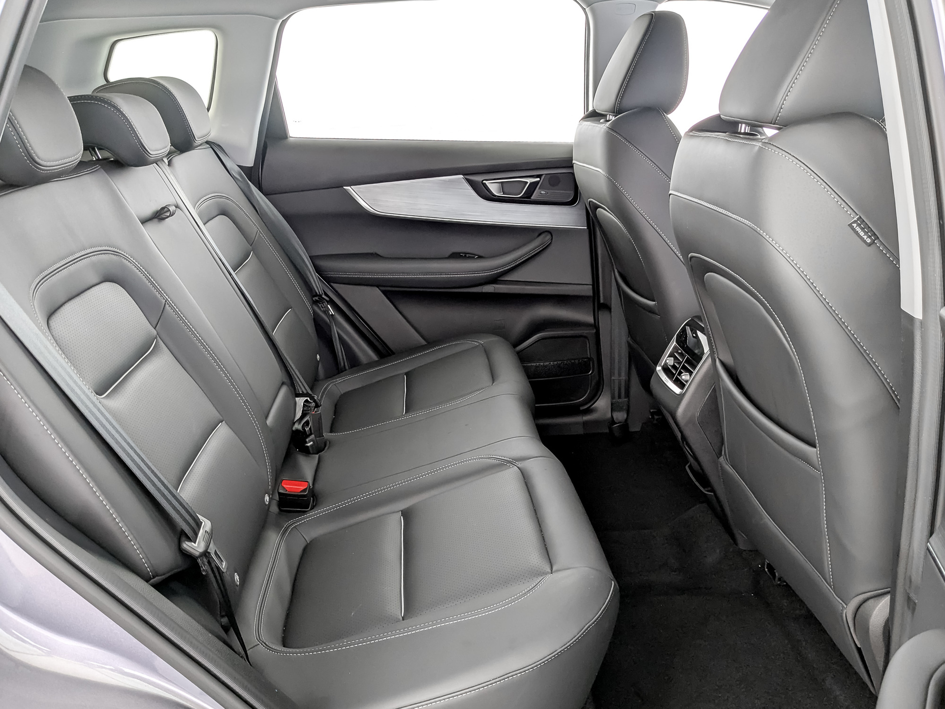 Фото Chery Tiggo 7 Pro Hybrid Ultimate 1.5H/235 12кВт DHT 2WD