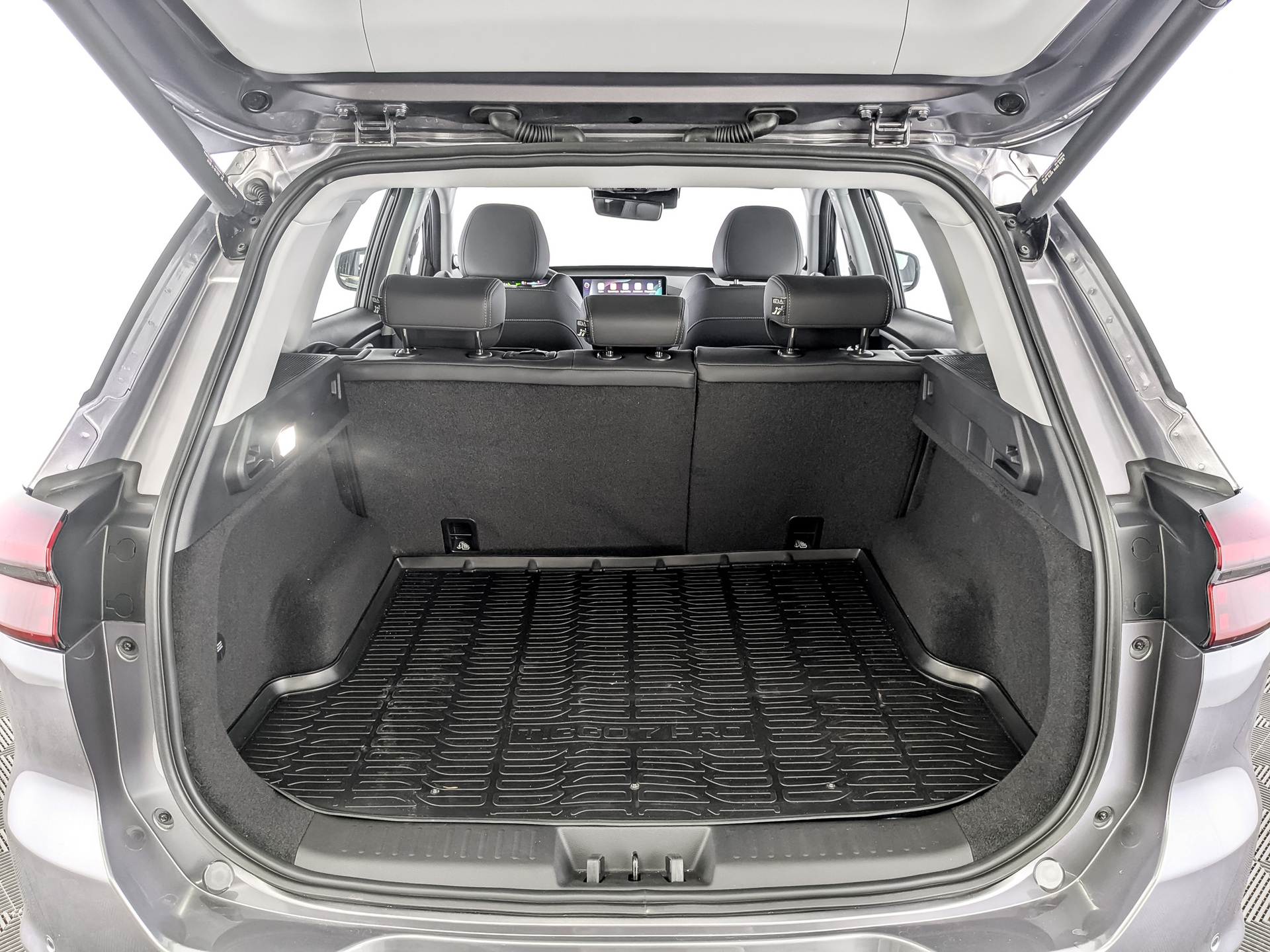 Фото Chery Tiggo 7 Pro Hybrid Ultimate 1.5H/235 12кВт DHT 2WD