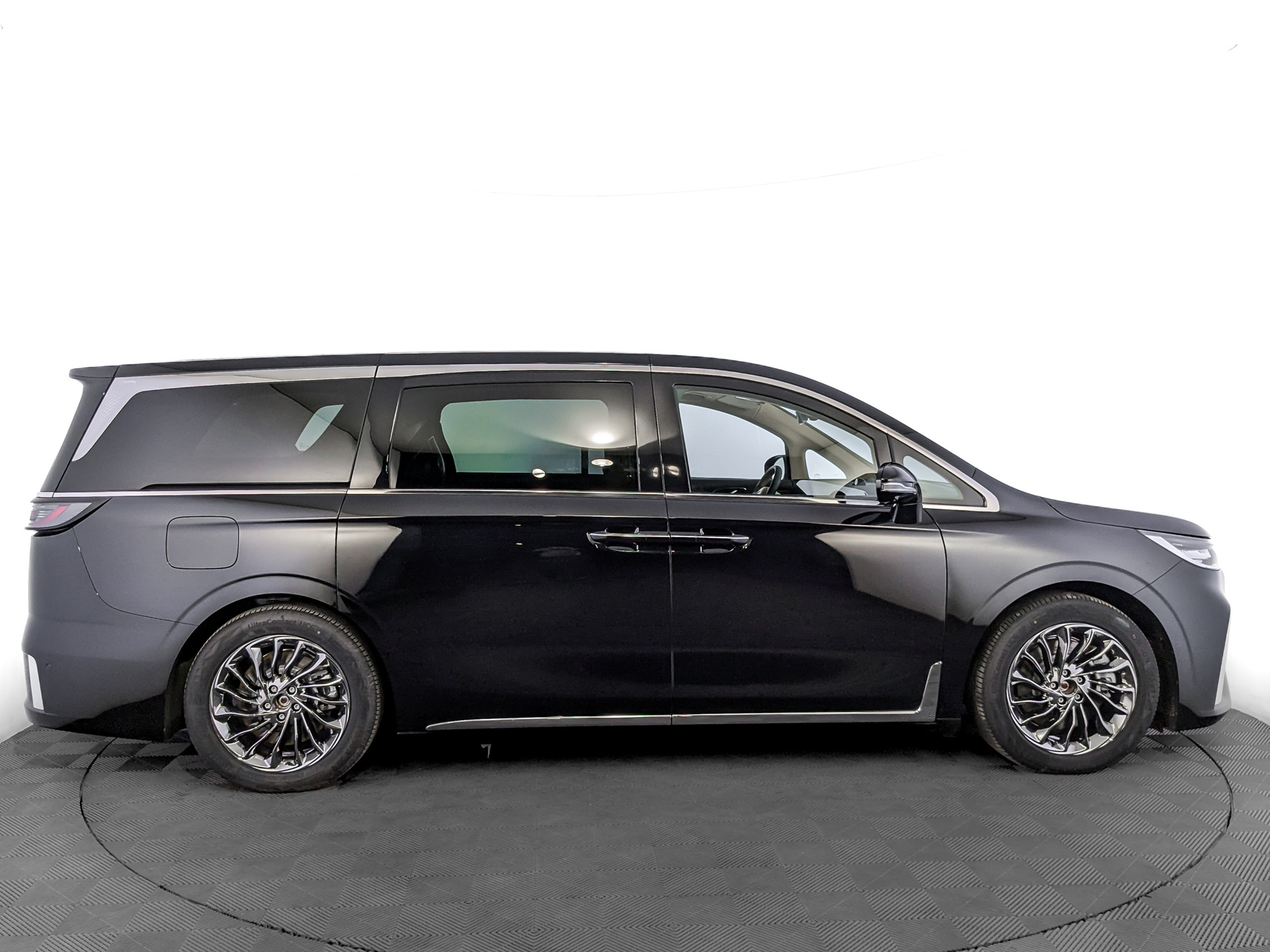 Фото Voyah Dream EVR 4S 1.5ELH/170 25кВт 4WD