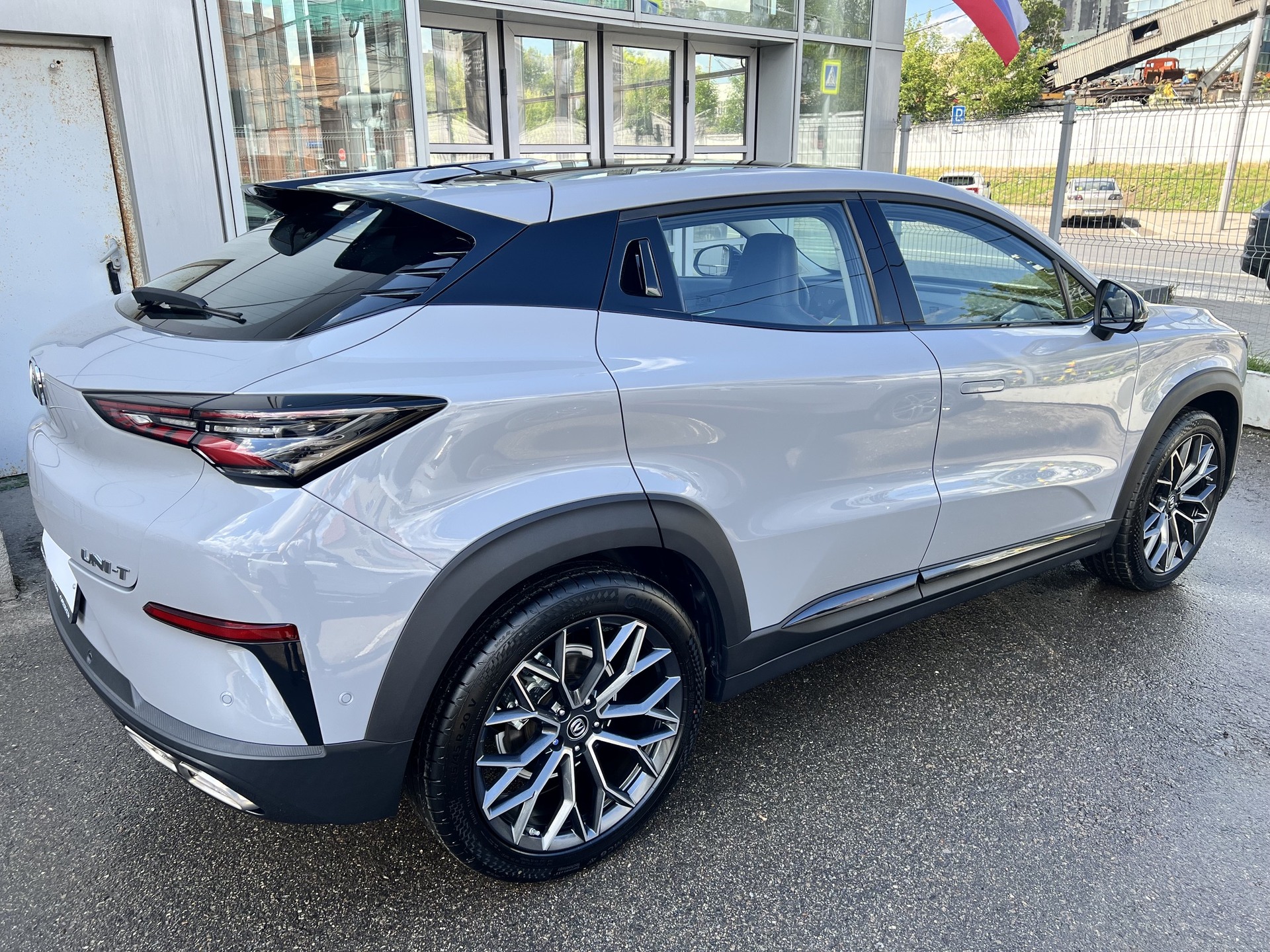 Фото Changan UNI-T Техно 1.5T/167 7RT Передний привод