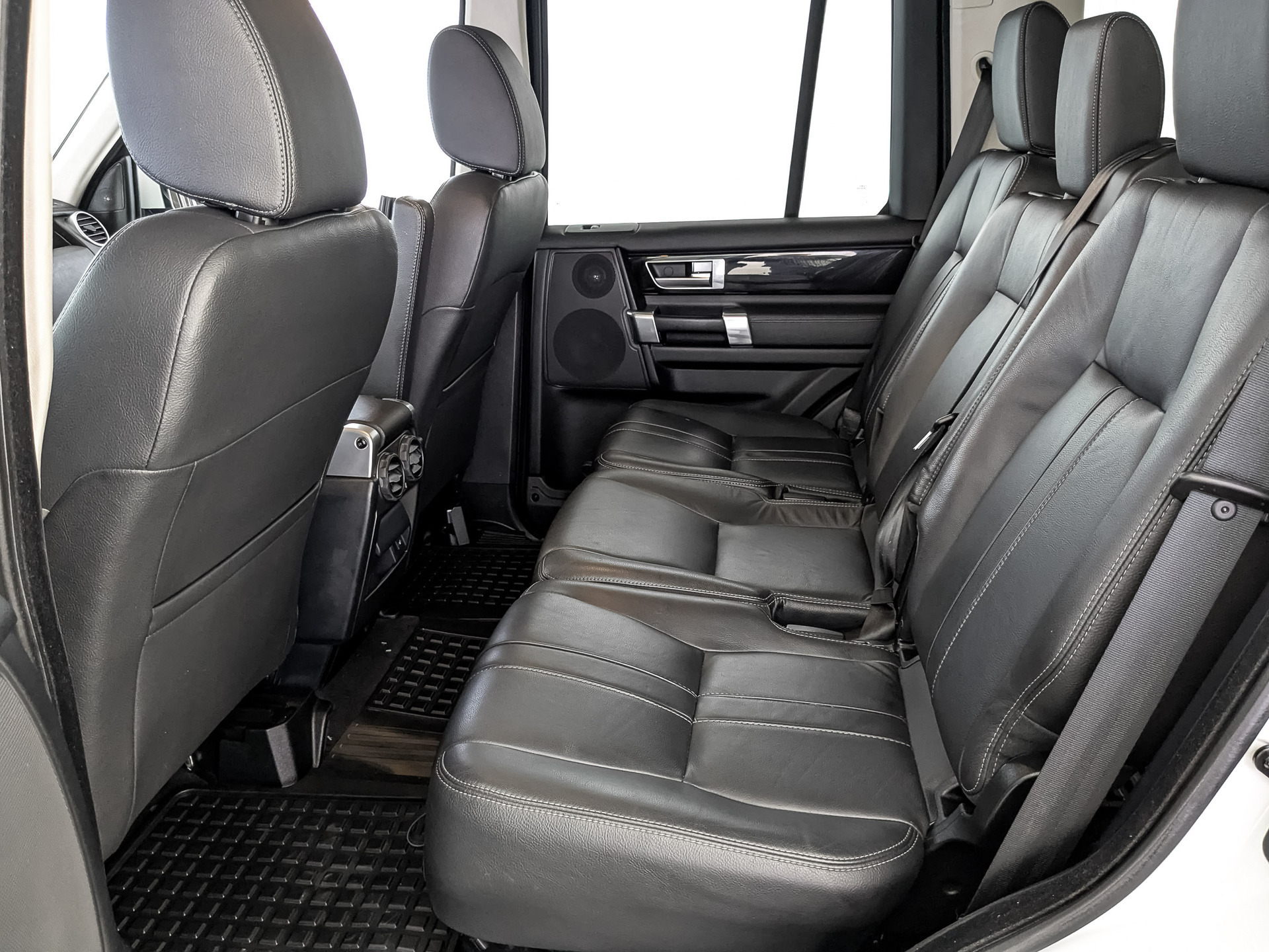 LAND ROVER Discovery 3.00 (211 л.с), автомат, 2015, пробег 154 787 км