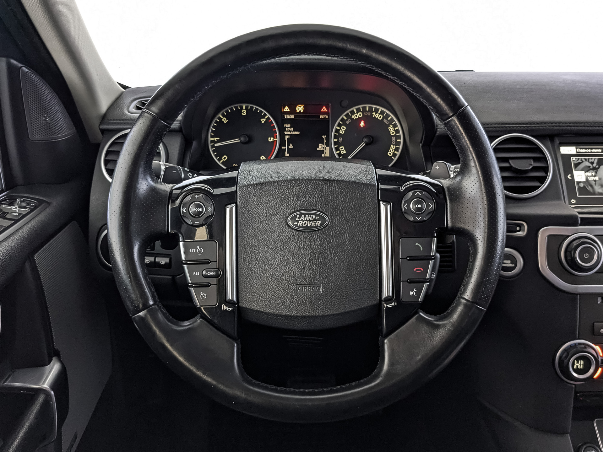 LAND ROVER Discovery 3.00 (211 л.с), автомат, 2015, пробег 154 787 км