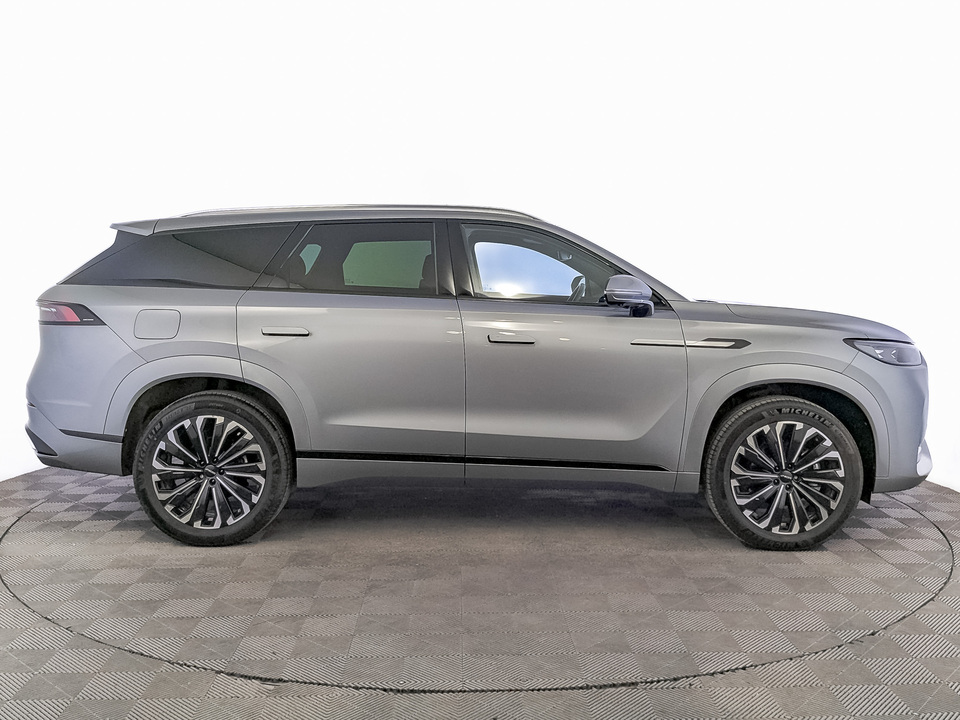 JAECOO J8 Престиж 2.0T/249 7RT 4WD