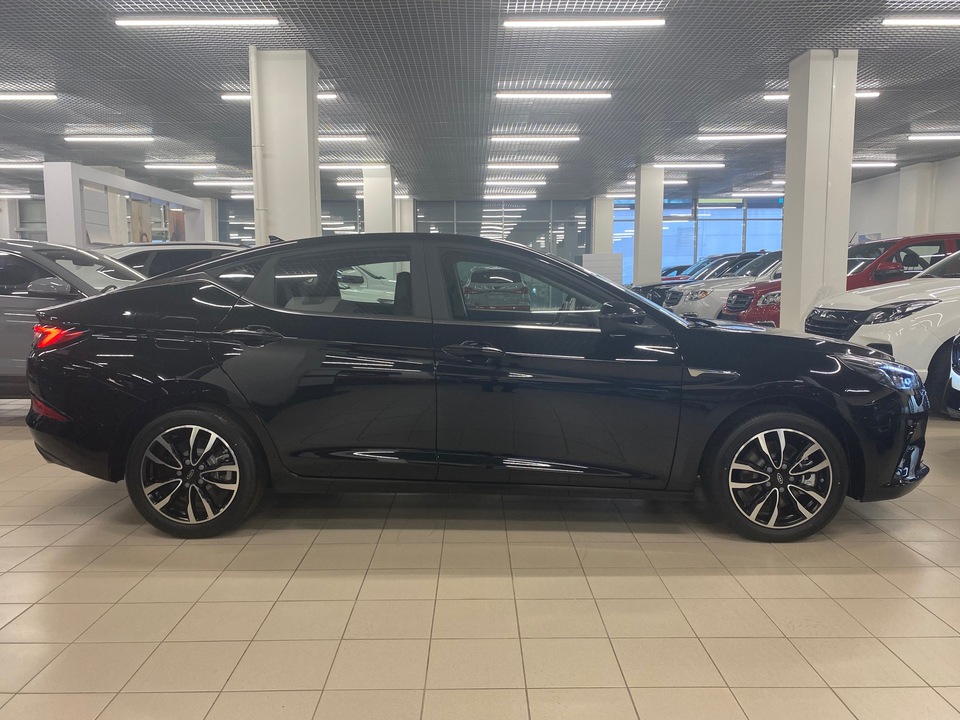 JAC J7 Luxury 1.5T/136 CVT 5L