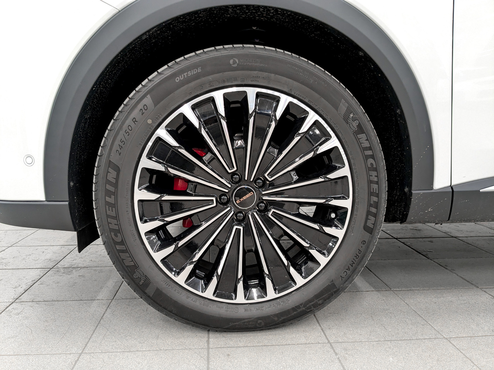 Фото Exeed RX Flagship 2.0T/249 8AT 4WD