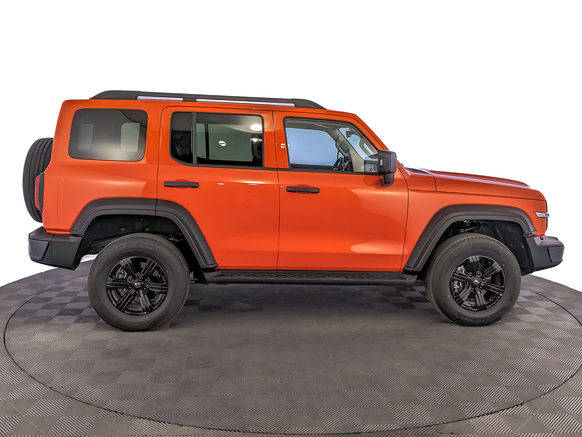 Фото Tank 300 Сити Премиум (City Premium) 2.0T/220 8AT 4WD