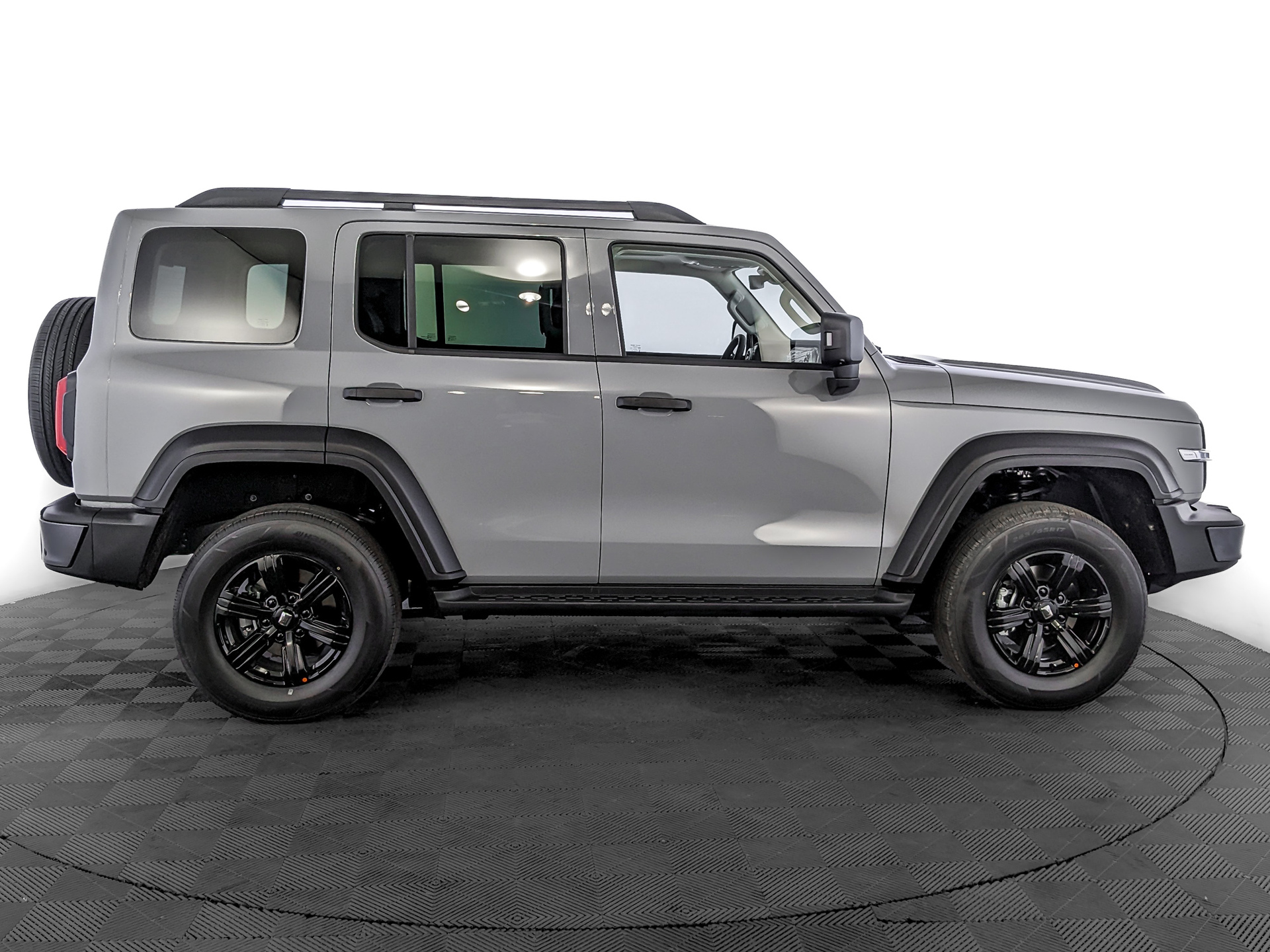 Фото Tank 300 Сити Премиум (City Premium) 2.0T/220 8AT 4WD