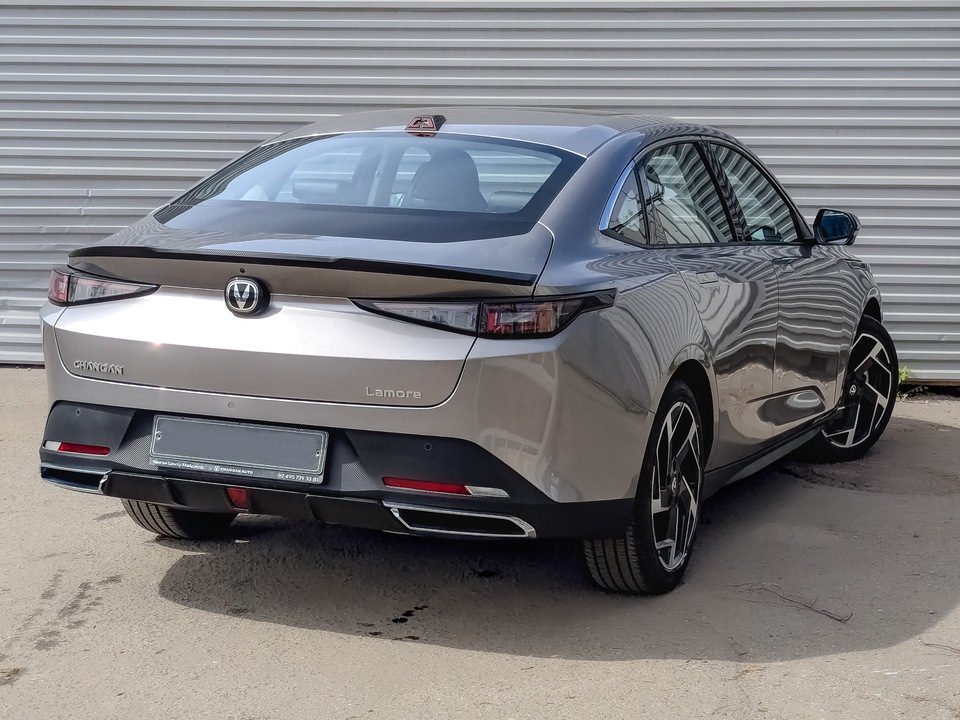 Changan Lamore Техно 1.5T/181 7RT 4D