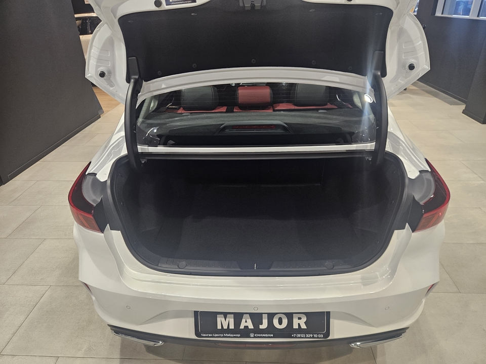 Changan Eado Plus DLX 1.4T/150 7RT 4D