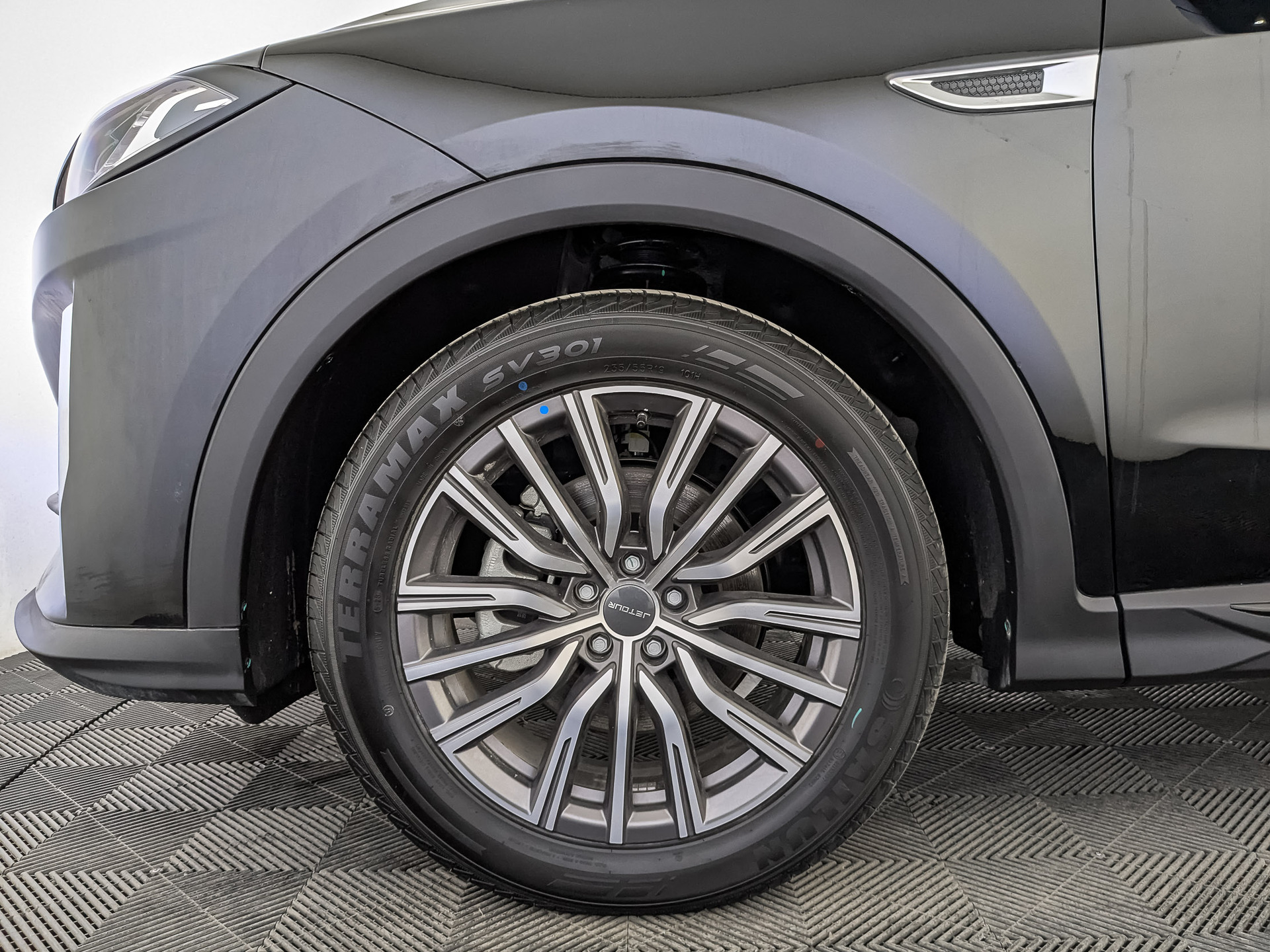 Фото Jetour X70 Plus Престиж (Luxury) 1.6T/190 7RT