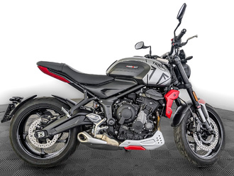 Triumph Trident 660