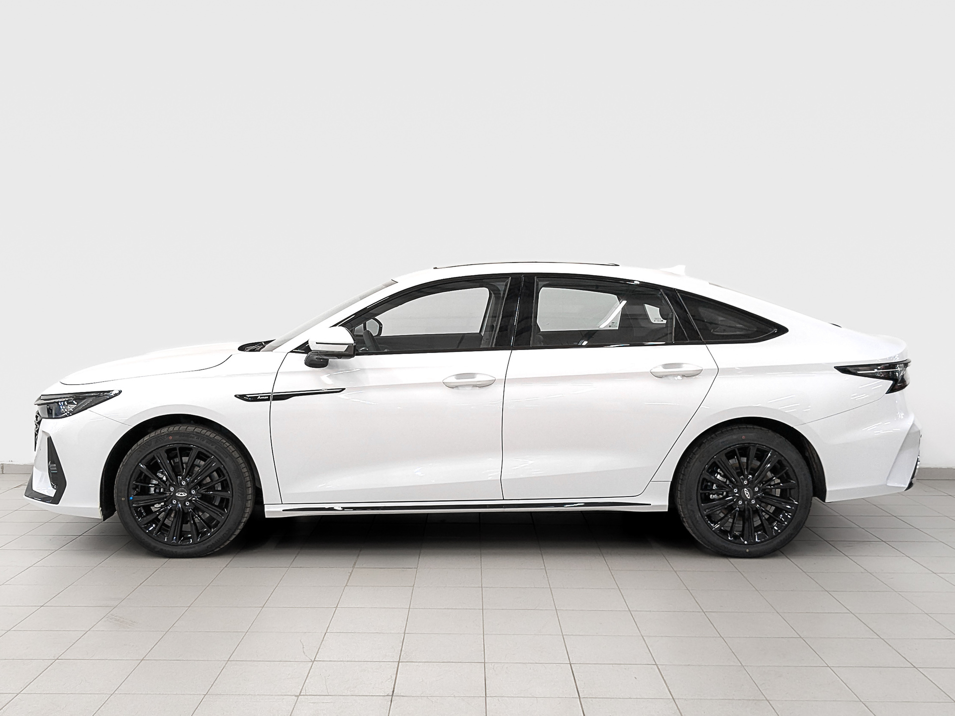 Фото Chery Arrizo 8 Ultra Black 1.6T/150 7RT