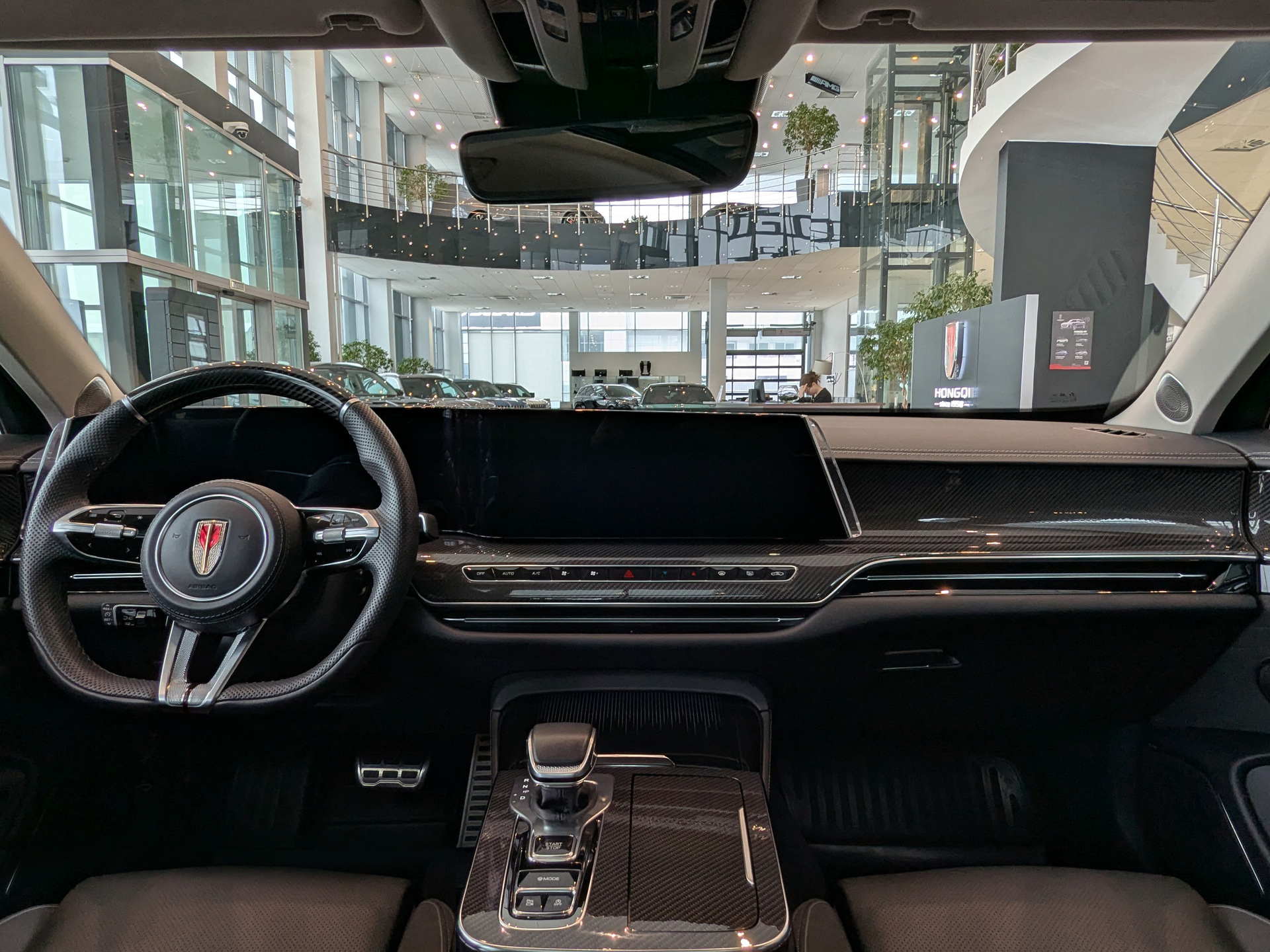 Фото Hongqi H9 FL Executive 3.0T/326 8AT 4WD