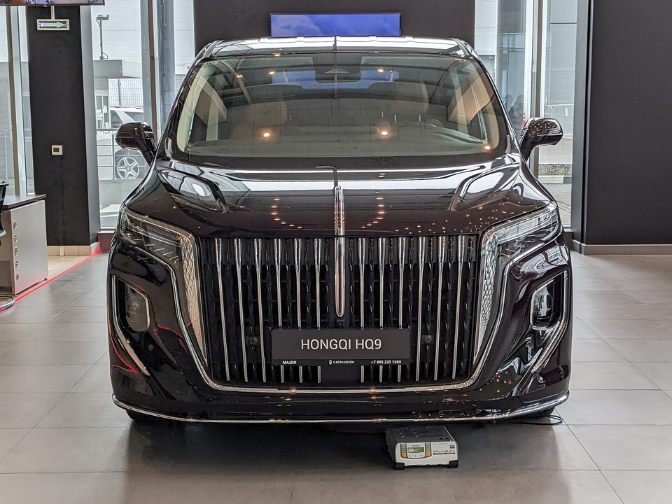 Hongqi HQ9 Comfort 2.0T/245 8AT
