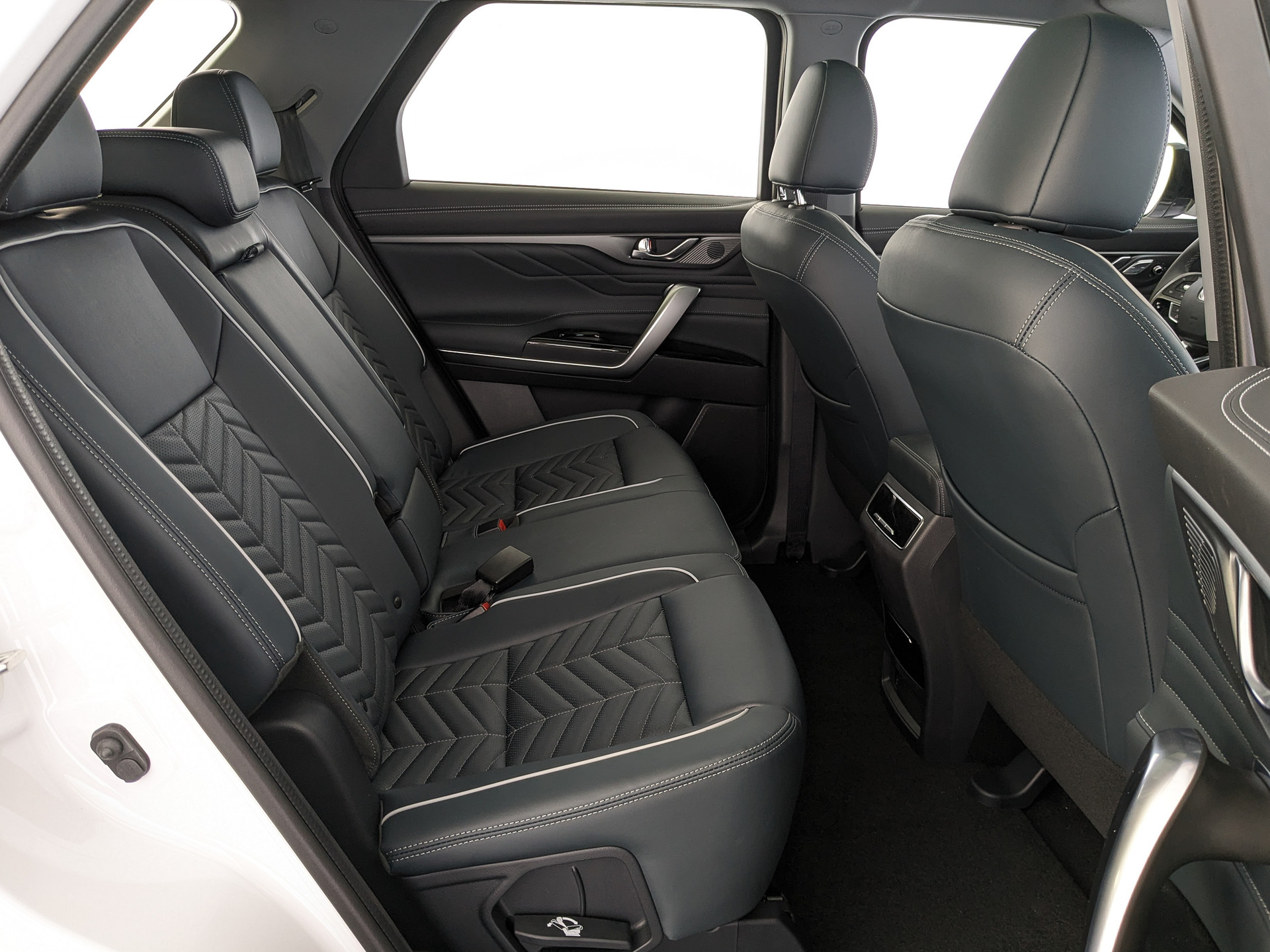 Фото Changan CS95FL Техно 2.0T/226 8AT Полный привод