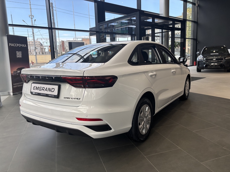 Geely Emgrand Comfort 1.5L/122 6AT 4D