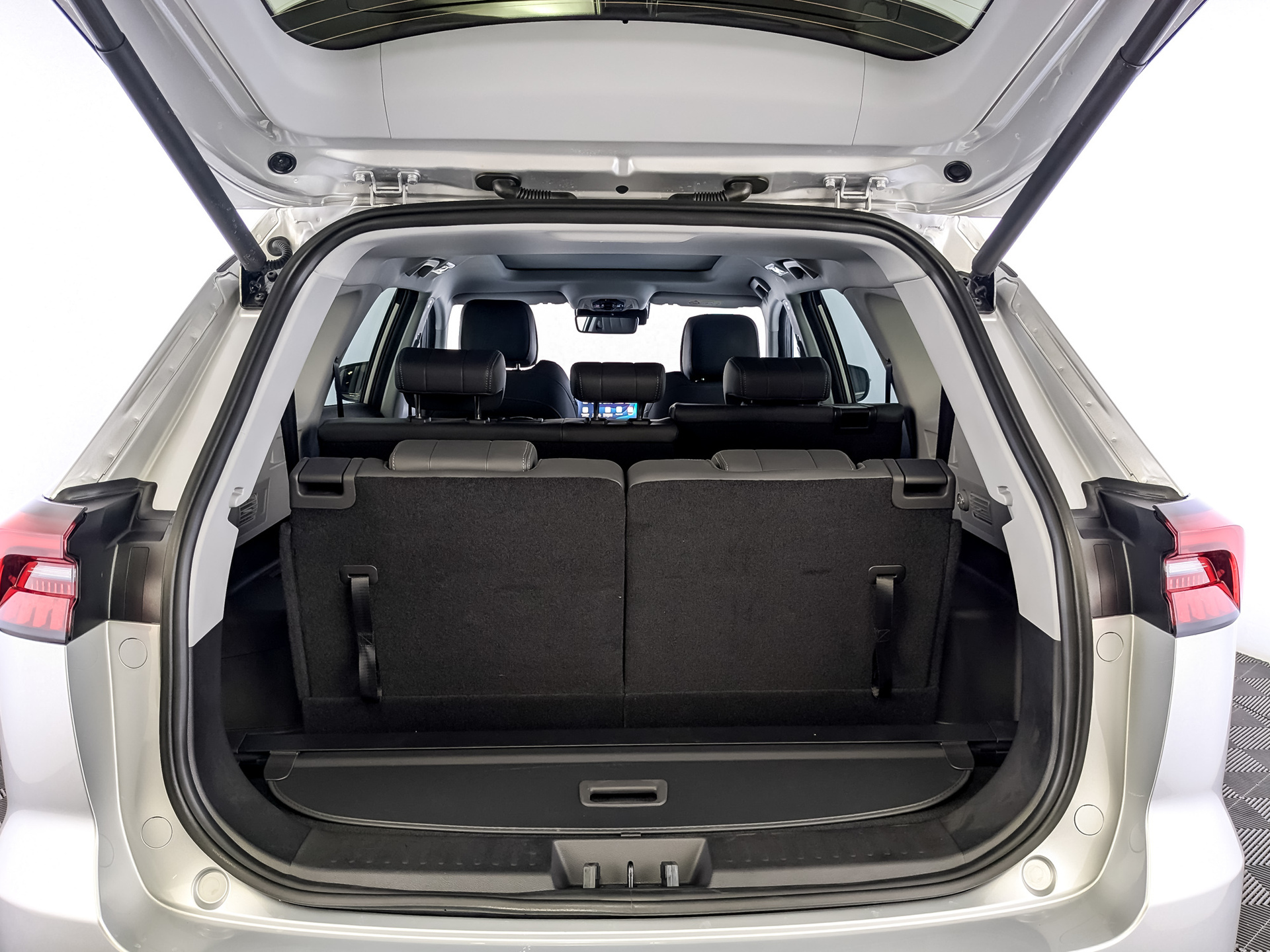 Фото Chery Tiggo 8 Pro MAX FL Dreamline 2.0T/197 7RT 4WD