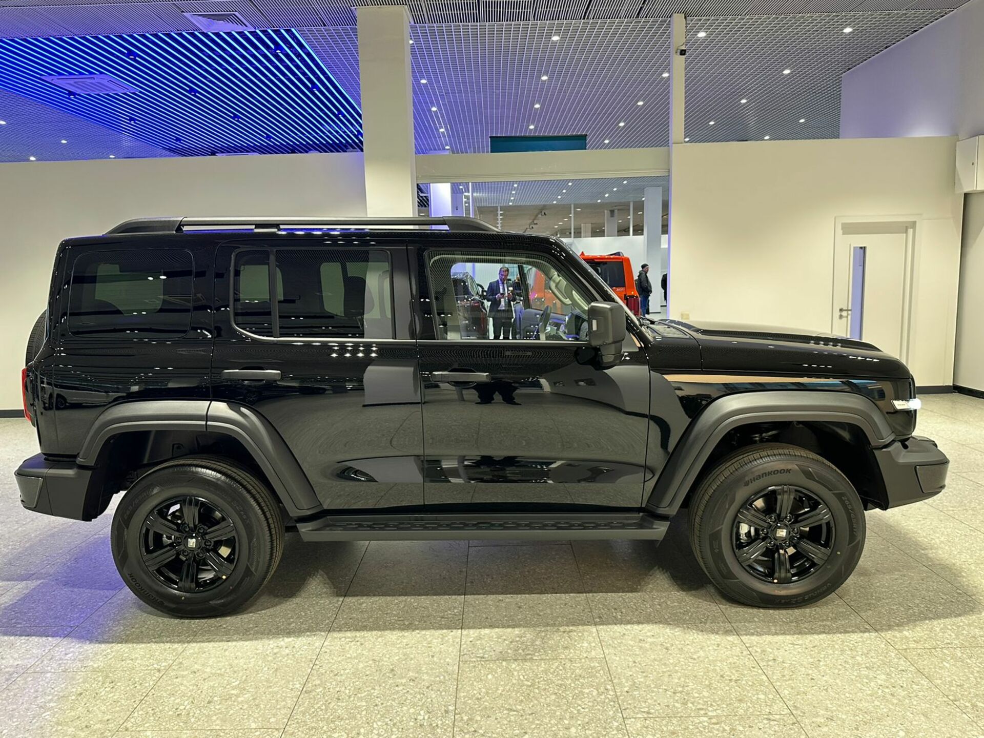 Фото Tank 300 Сити Премиум (City Premium) 2.0T/220 8AT 4WD