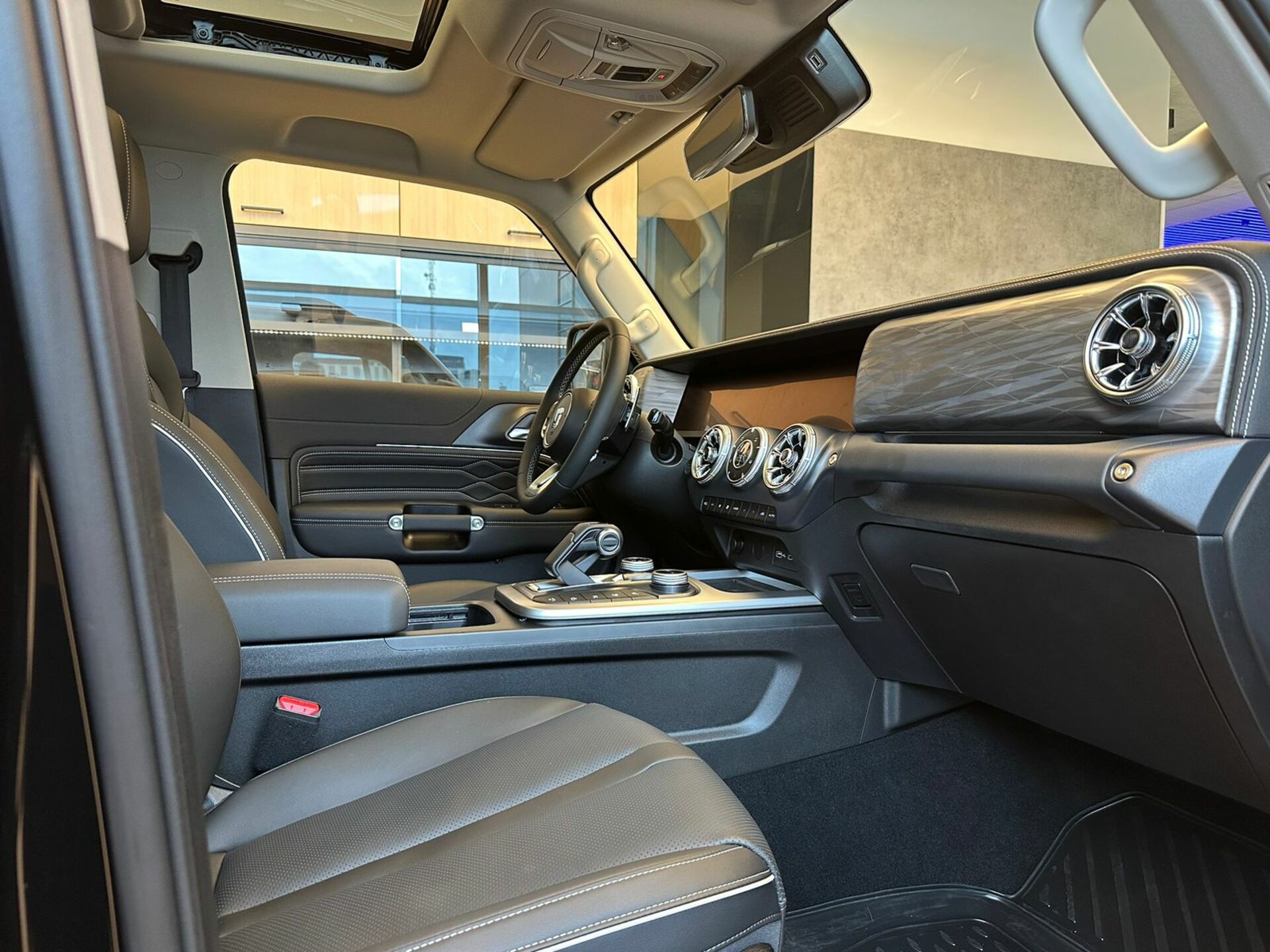 Фото Tank 300 Сити Премиум (City Premium) 2.0T/220 8AT 4WD