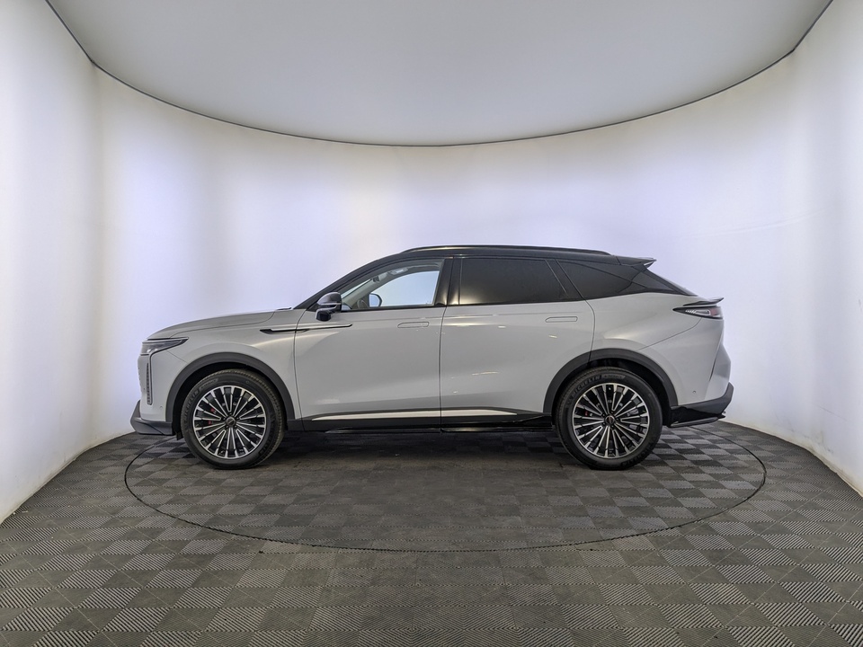 Exeed RX Flagship 2.0T/249 8AT 4WD