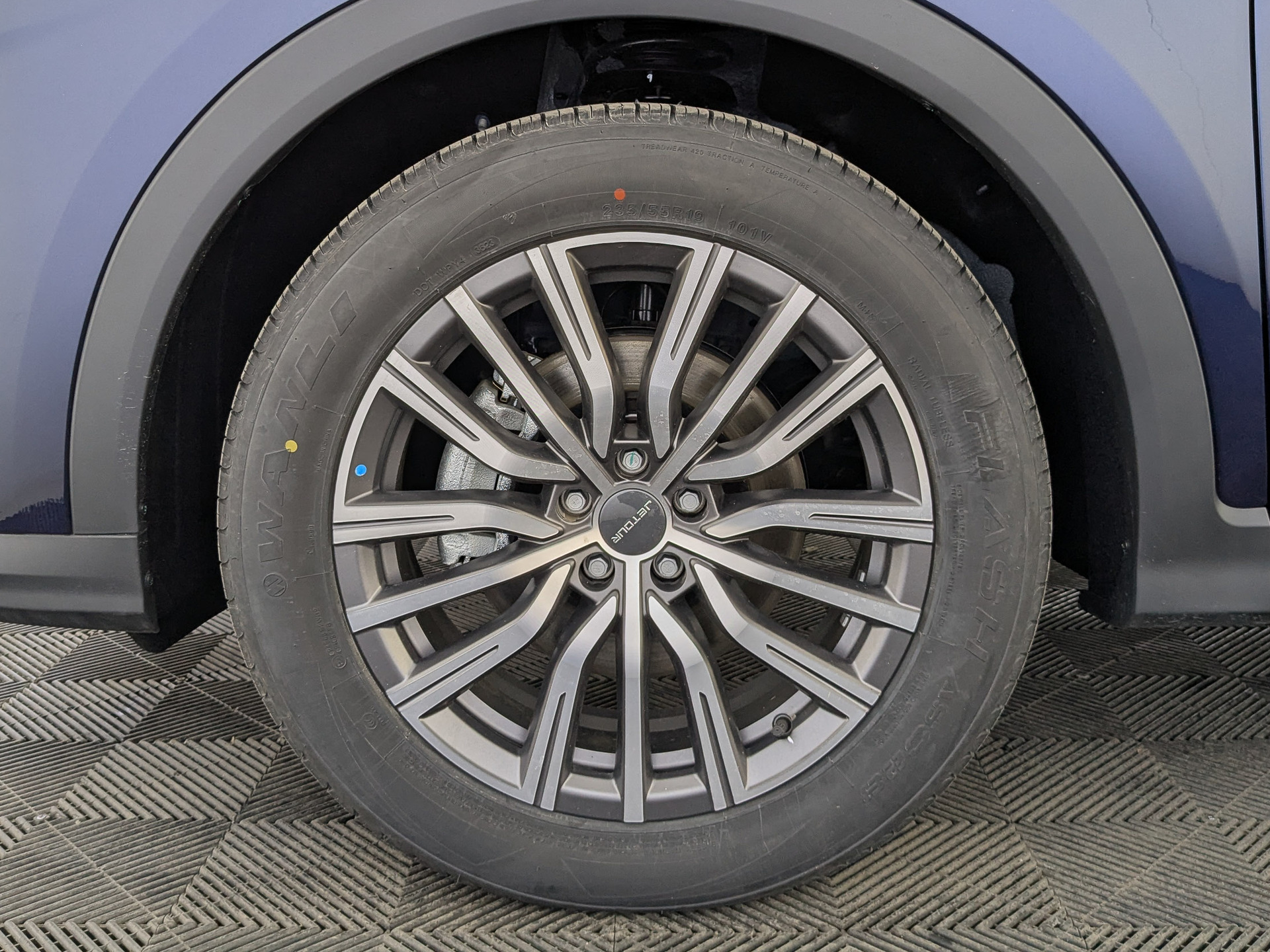 Фото Jetour X70 Plus Престиж (Luxury) 1.6T/190 7RT