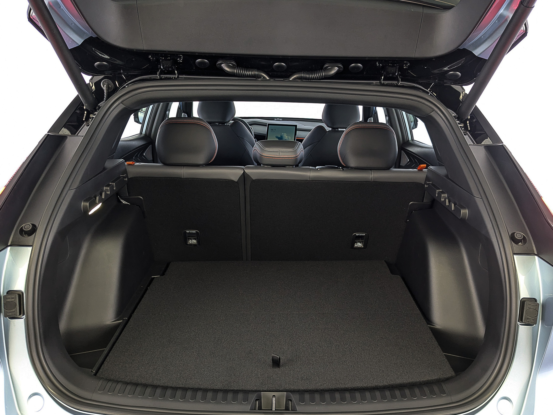 Фото Geely Cityray (G426) Flagship Sport 1.5T/147 7RT 2WD