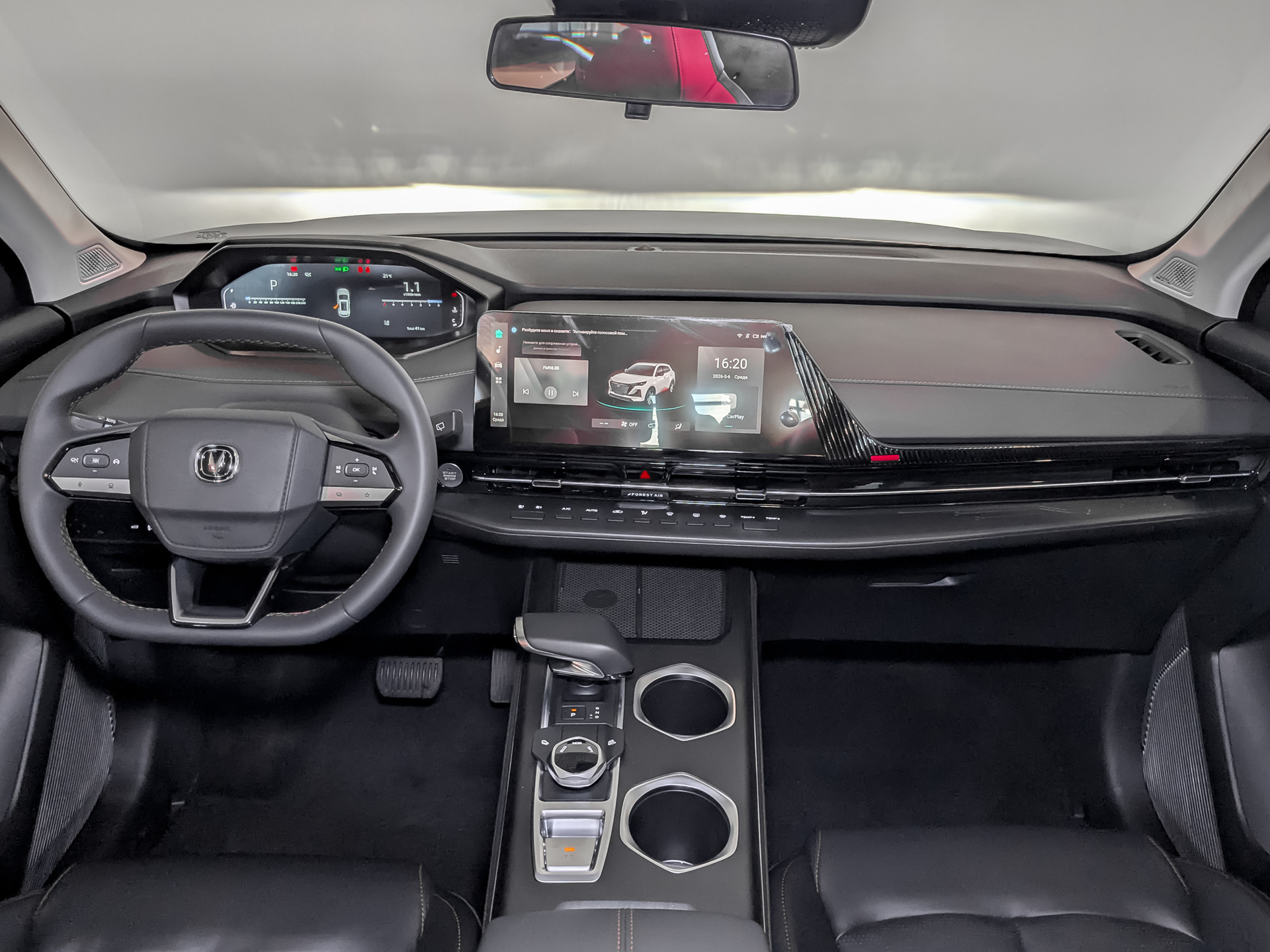 Фото Changan UNI-S Техно 1.5T/181 7RT Передний привод