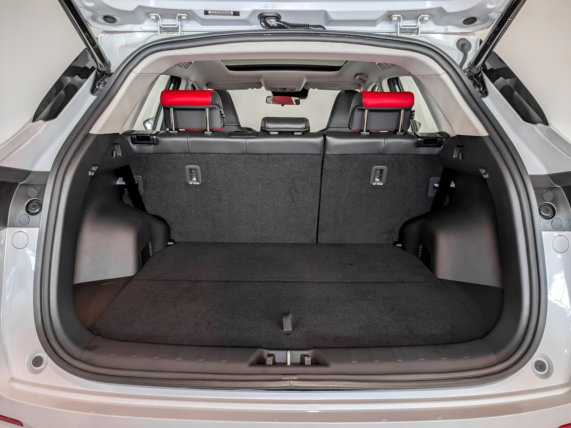 Фото Changan UNI-S Техно 1.5T/181 7RT Передний привод