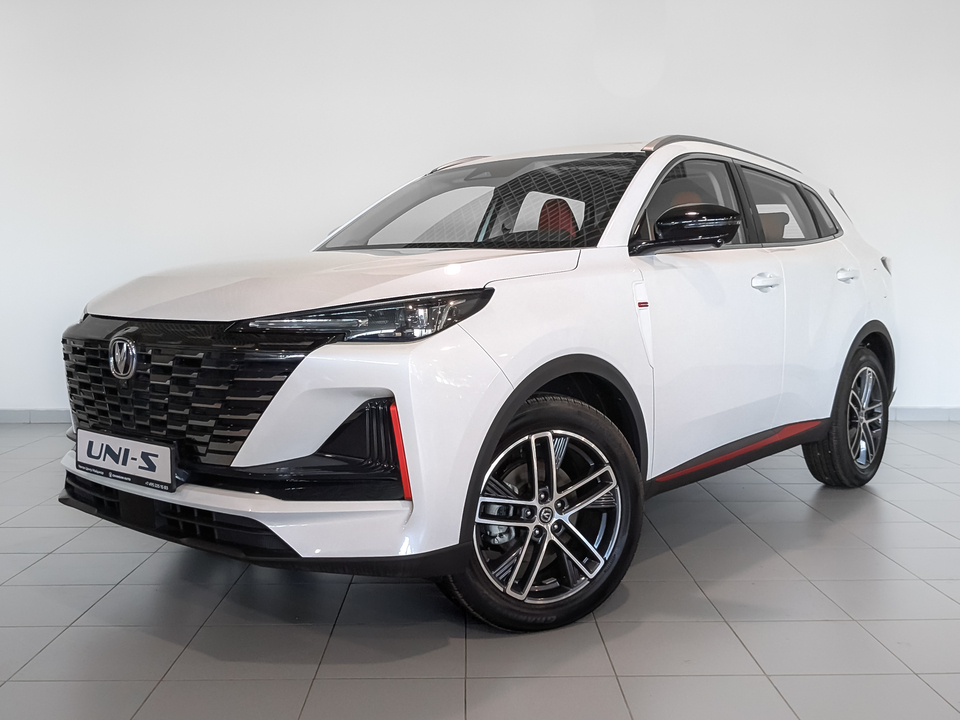 Changan UNI-S Техно 1.5T/181 7RT Передний привод