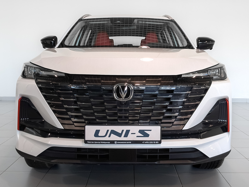 Changan UNI-S Техно 1.5T/181 7RT Передний привод