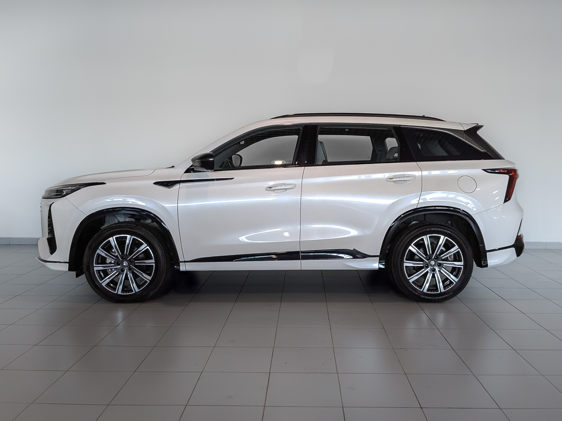 Фото Changan CS75 Plus III Техно 2.0T/233 8AT Передний привод