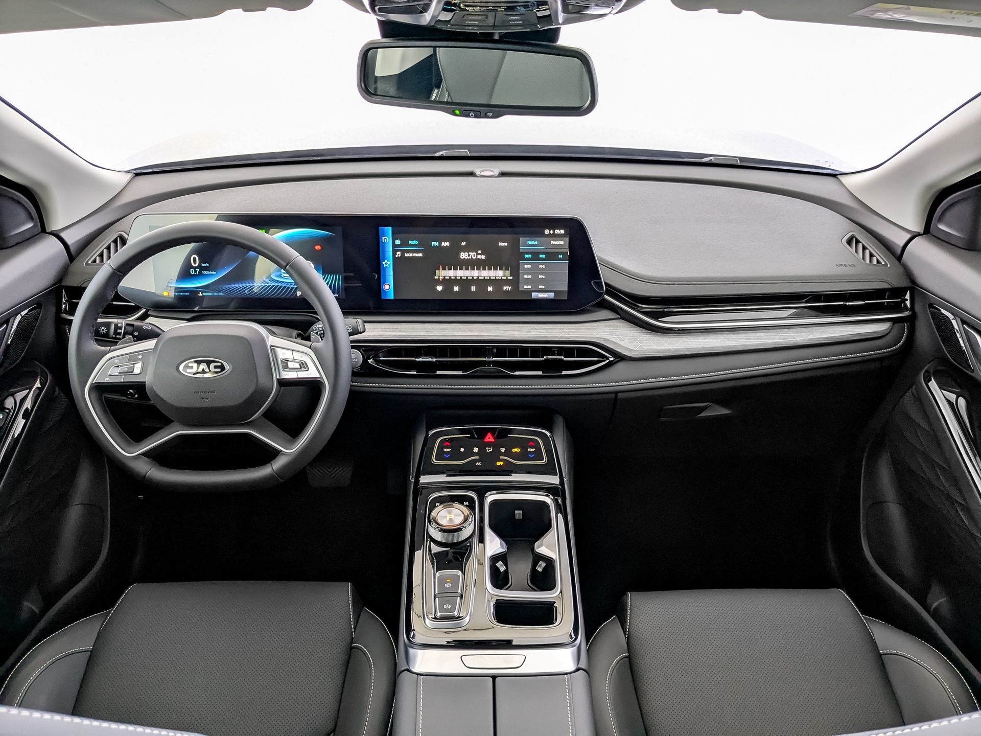 Фото JAC JS6 Флагшип 1.5T/174 6РТ 5Д