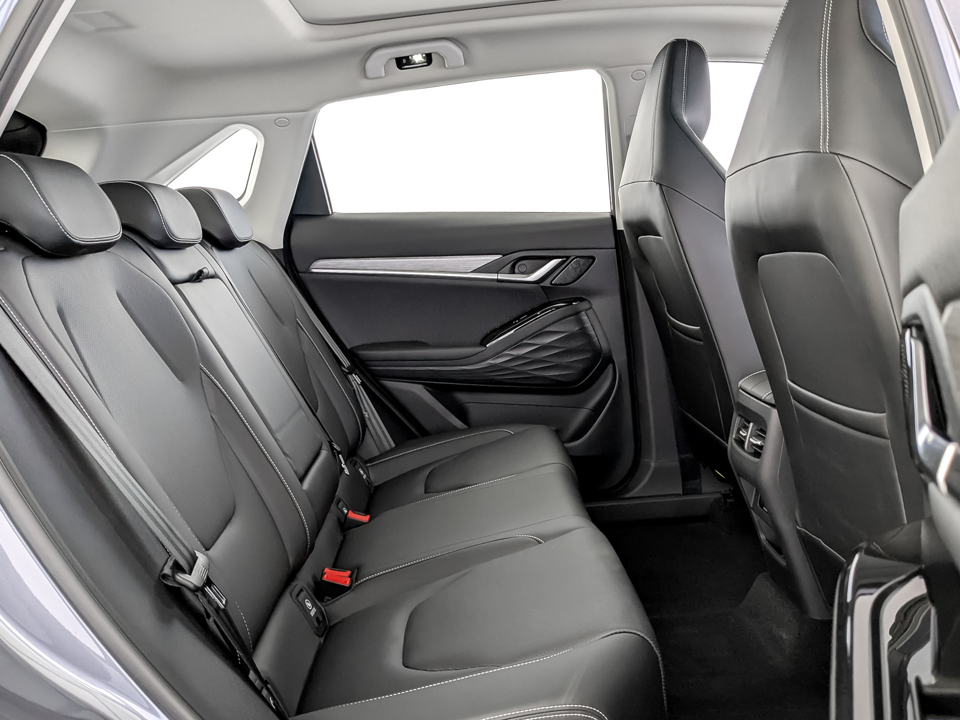 Фото JAC JS6 Флагшип 1.5T/174 6РТ 5Д
