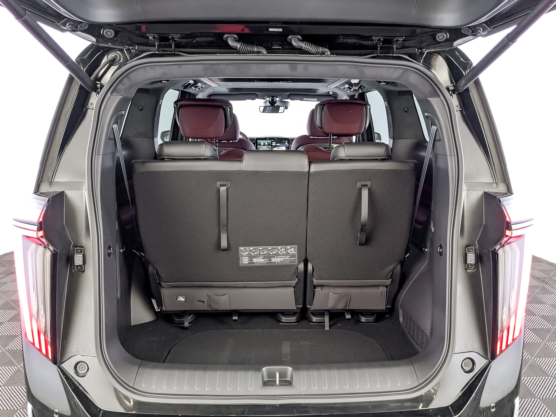 Фото GAC M8 GX Premium 2.0T/231 8AT 7S