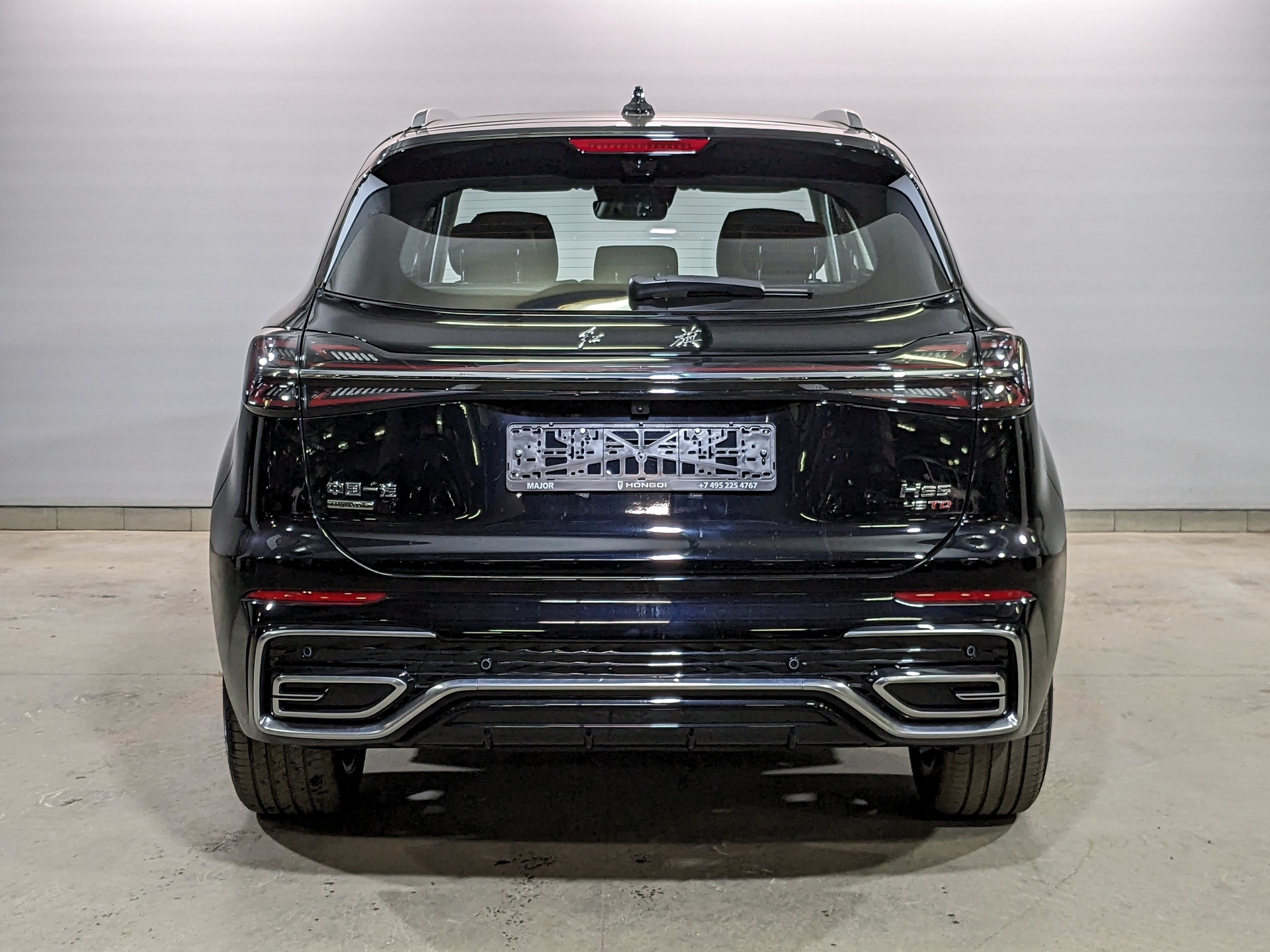 Фото Hongqi HS5 FL Comfort 2.0T/245 8AT 4WD