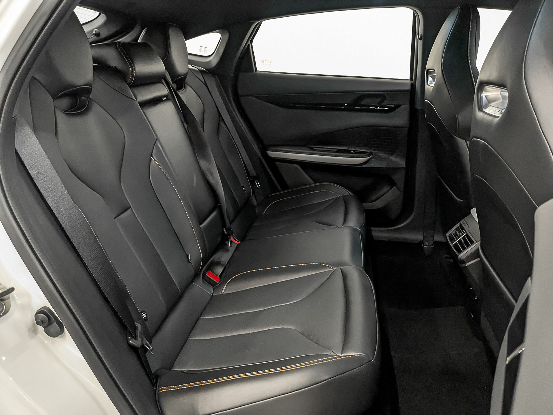 Фото Changan UNI-V Техно 1.5T/181 7RT 5L