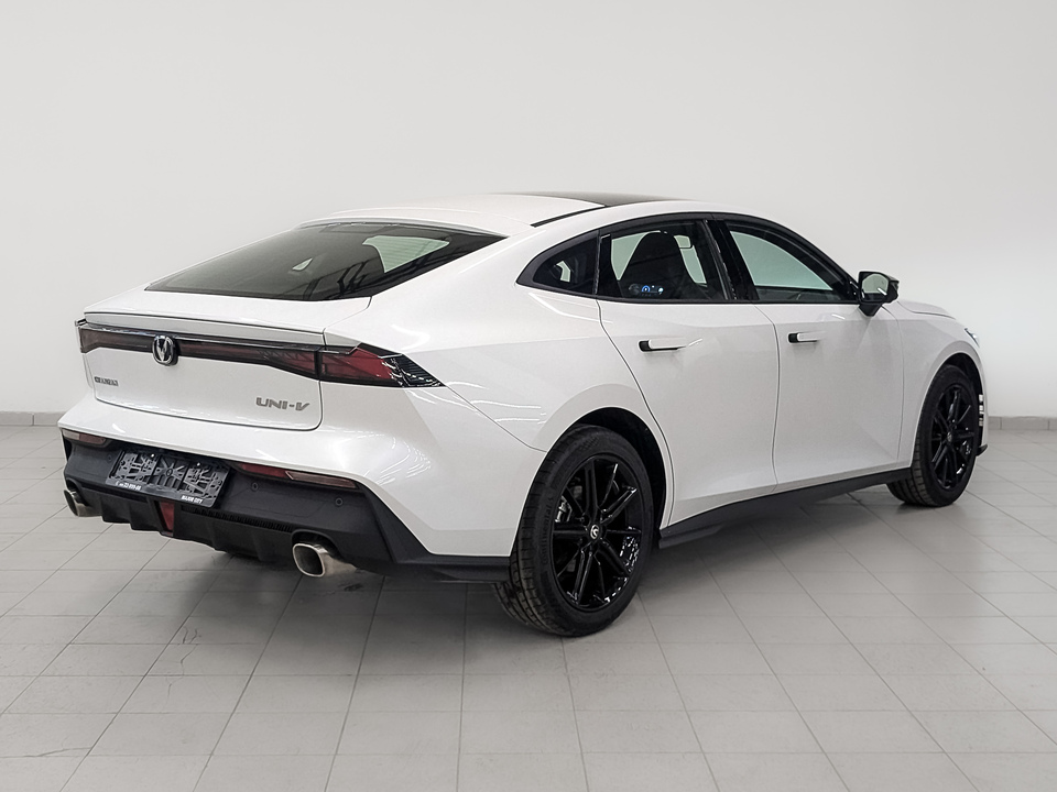 Changan UNI-V Tech 1.5T/181 7RT 5L