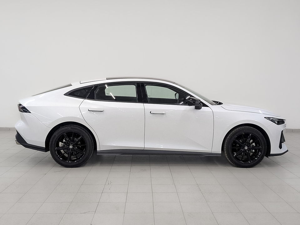 Changan UNI-V Tech 1.5T/181 7RT 5L